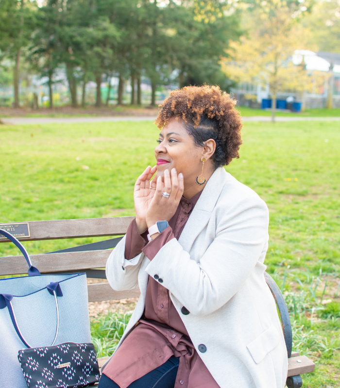 Reveal Your Skin's Natural Glow with Ekow Body Coffee Scrub!